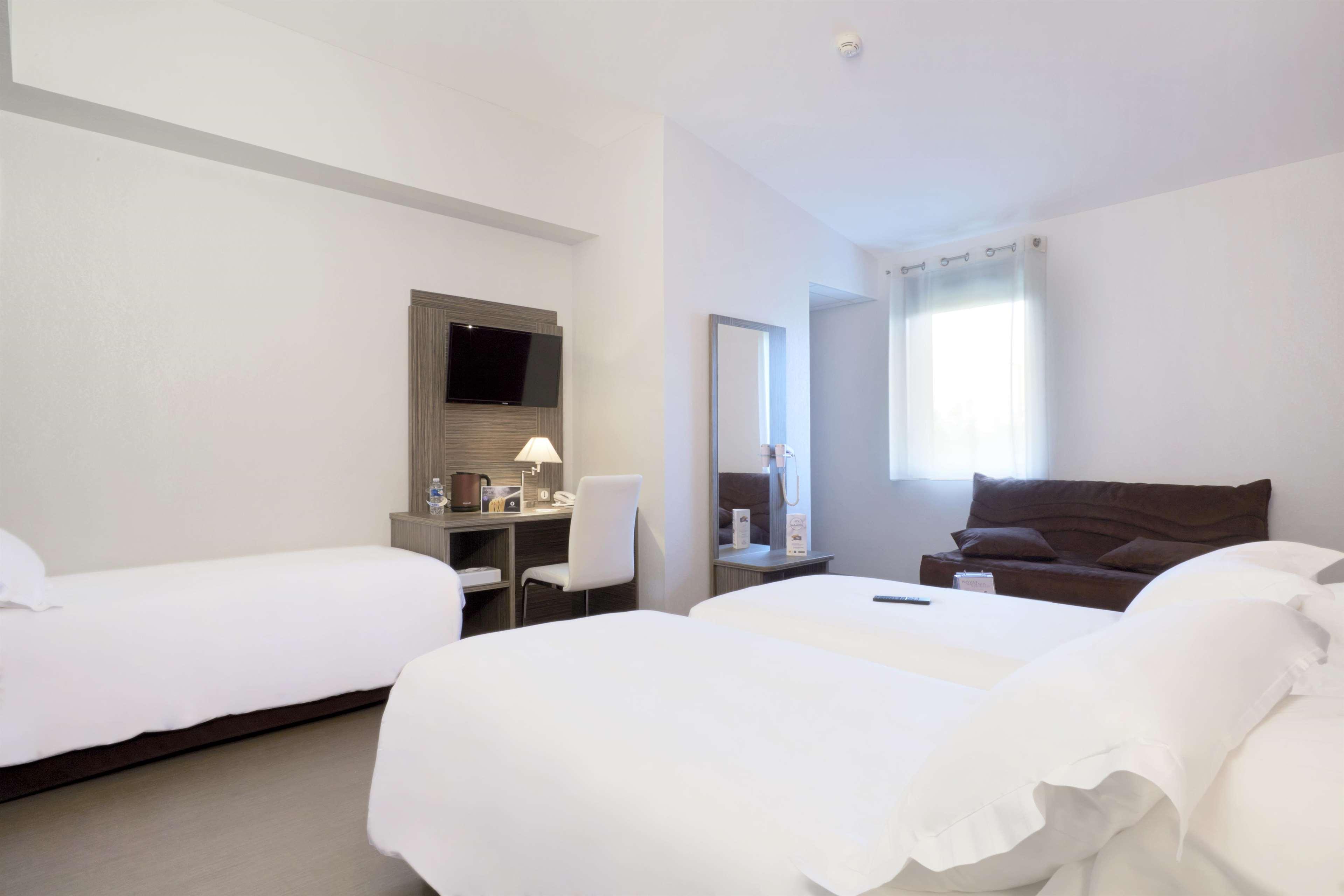Hotel Kyriad Saint Chely D'apcher - Aire De La Lozere Albaret-Sainte-Marie