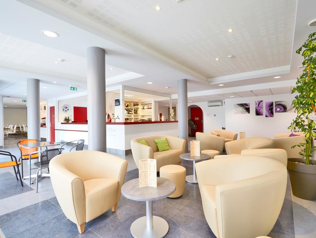 Kyriad Saint Chely D'apcher - Aire De La Lozere 3*