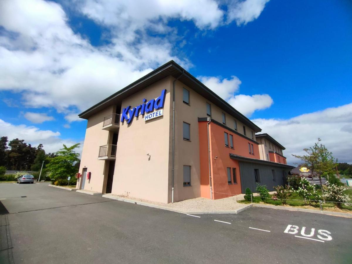 Hotel Kyriad Saint Chely D'apcher - Aire De La Lozere