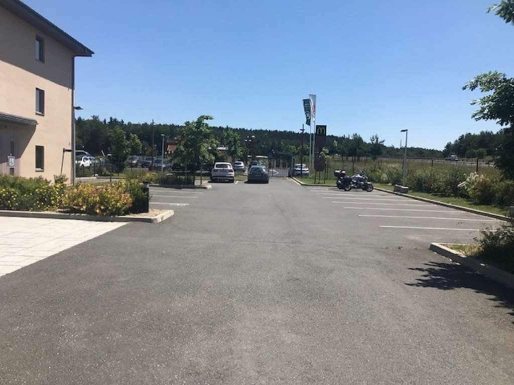 Kyriad Saint Chely D'apcher - Aire De La Lozere Hotel 3*