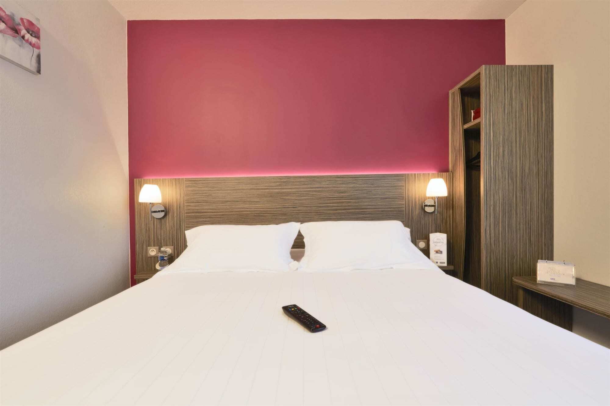 Kyriad Saint Chely D'apcher - Aire De La Lozere 3* Albaret-Sainte-Marie